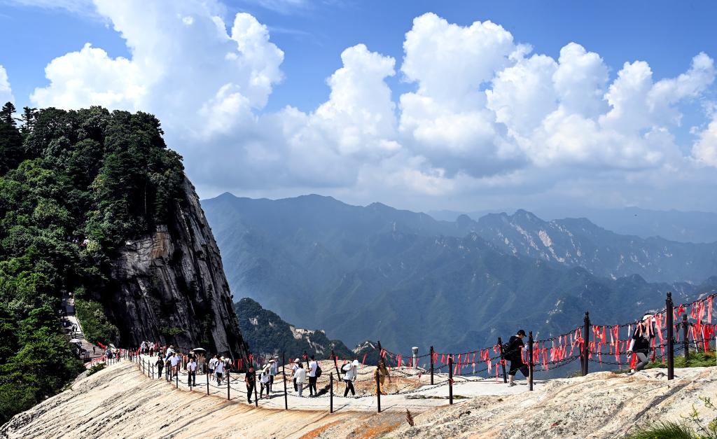 西岳華山：旅游復蘇 消費增長